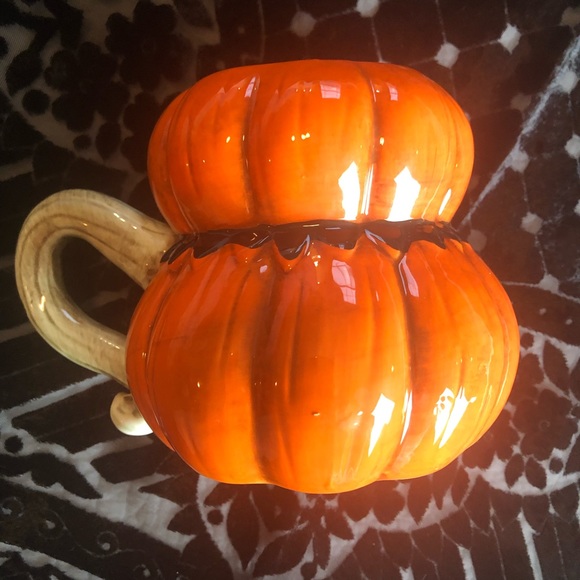 JOHANNA PARKER DESIGNS NEW VINTAGE STYLE PUMPKIN COFFEE MUG NEVER USED HALLOWEEN - Picture 3 of 7